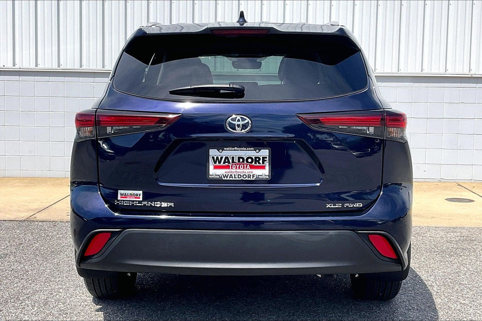 Used 2026 Toyota Highlander XLE AWD/4WD image 5