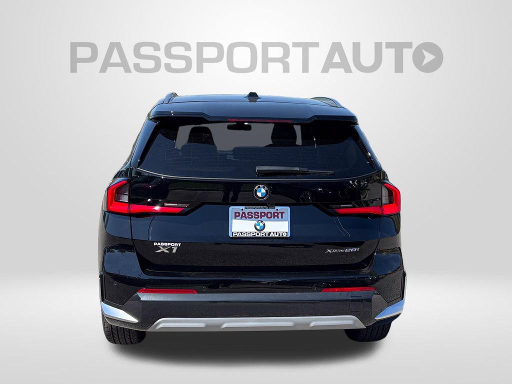 New 2026 BMW X1 xDrive28i w/ Technology Package AWD/4WD image 5