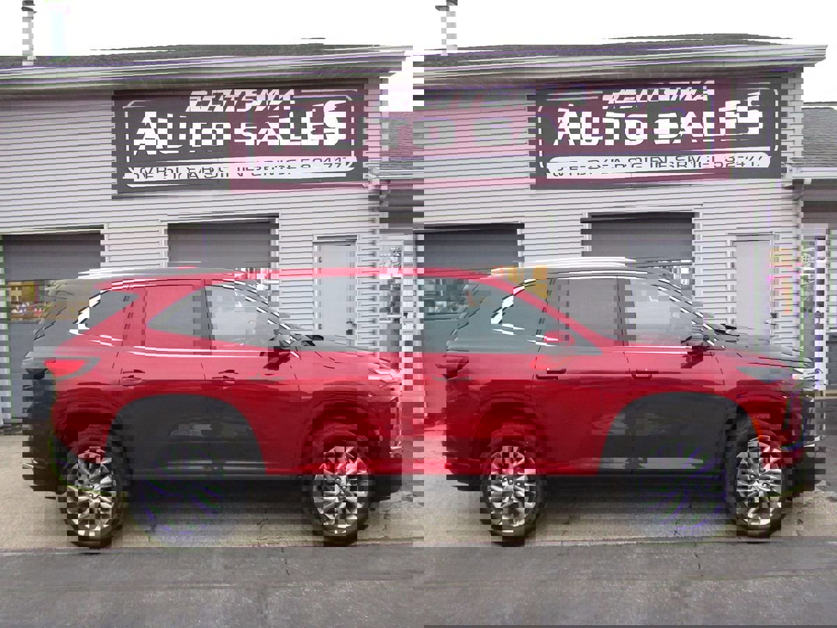 Used 2025 Buick Enclave Preferred image 2