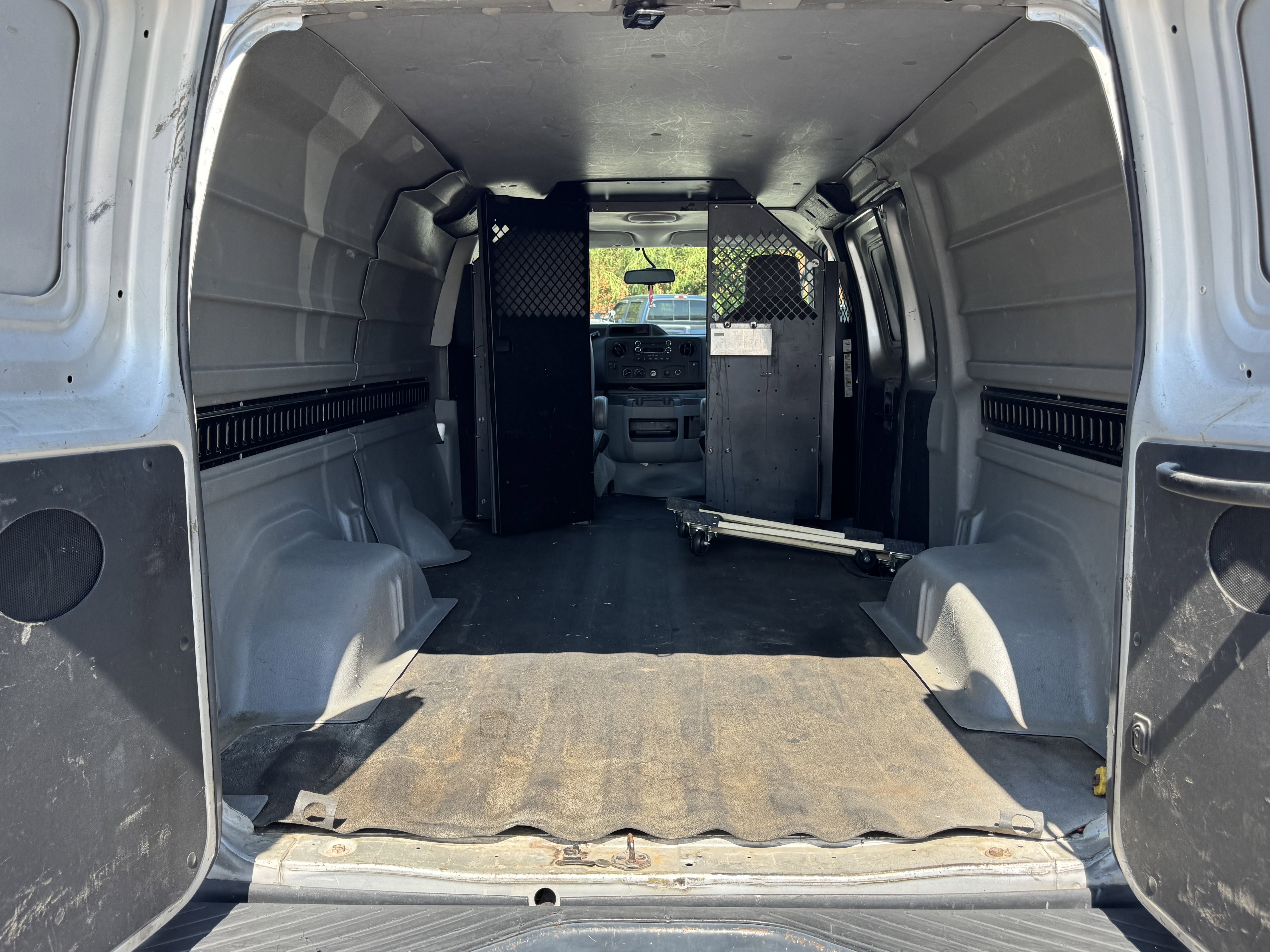 Used 2012 Ford E-150 and Econoline 150 w/ Commercial Cargo Van Pkg image 10