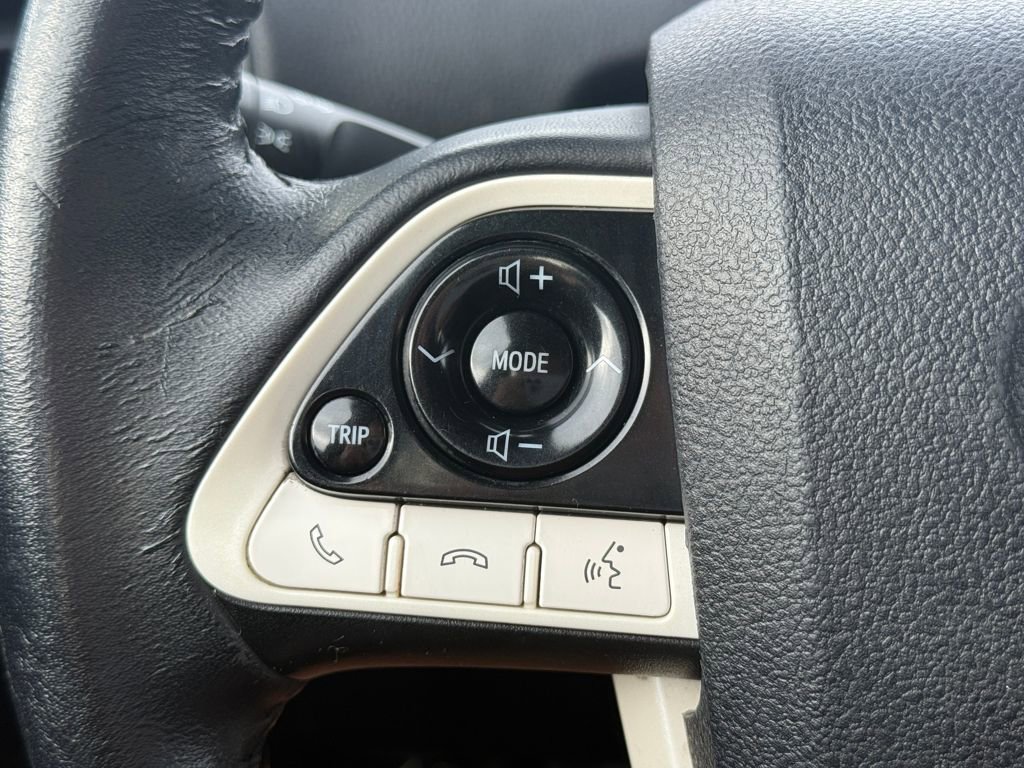 Used 2018 Toyota Prius Prime Plus FWD image 26