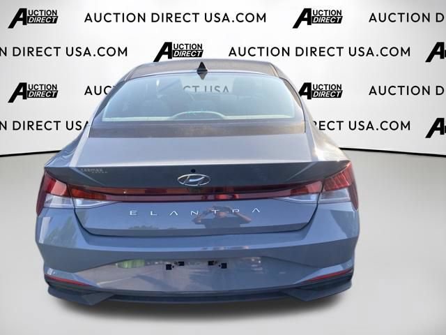 Used 2022 Hyundai Elantra SEL FWD image 18