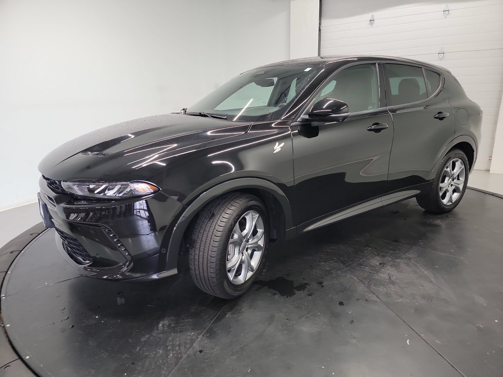 Used 2024 Dodge Hornet R/T w/ Tech Pack w/o Parking AWD/4WD video 3