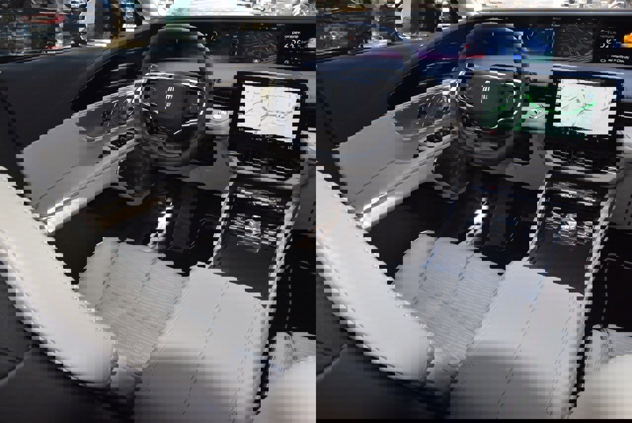 Certified 2026 Lincoln Nautilus Reserve image 15