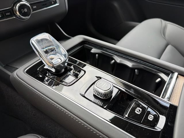 New 2027 Volvo XC90 B6 Plus AWD/4WD image 20