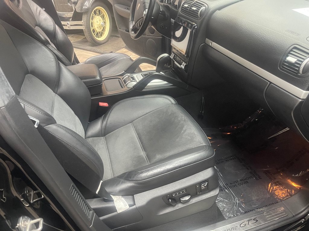 Used 2010 Porsche Cayenne GTS AWD/4WD image 23