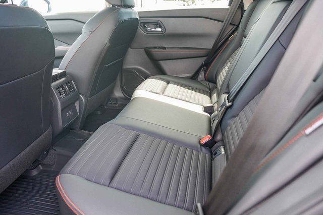 New 2026 Nissan Rogue SV AWD/4WD image 19