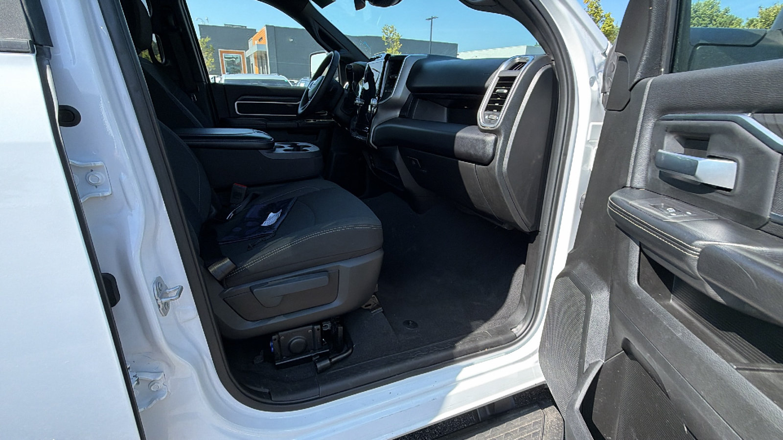 Used 2025 RAM 2500 Big Horn AWD/4WD image 19