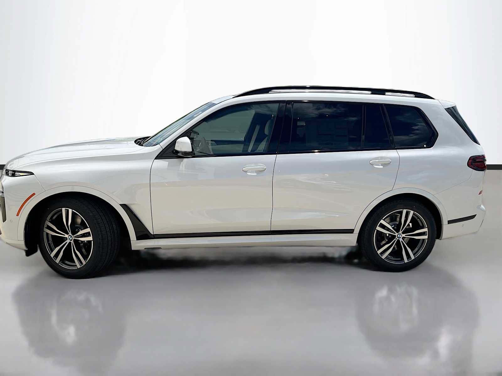 New 2027 BMW X7 xDrive40i w/ M Sport Package AWD/4WD image 5