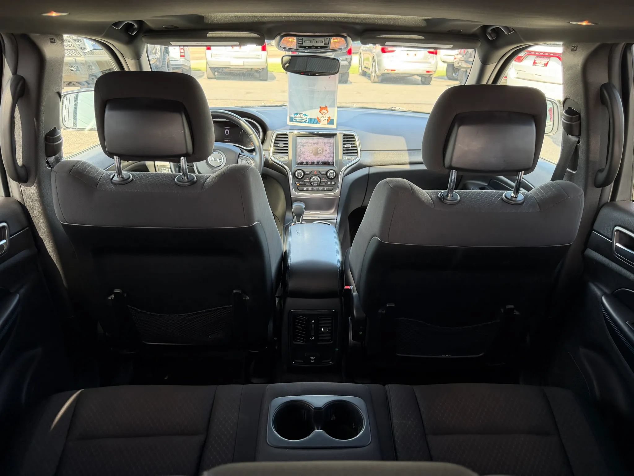 Used 2018 Jeep Grand Cherokee Laredo AWD/4WD image 8