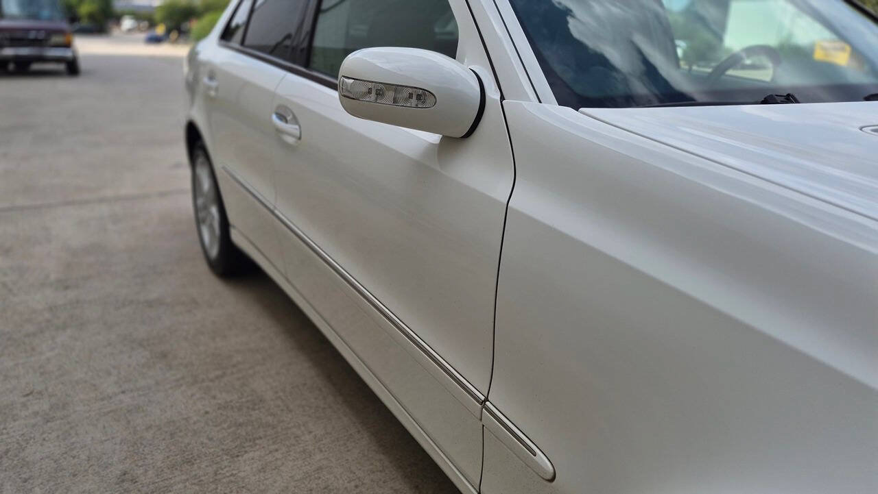 Used 2005 Mercedes-Benz E 500 Sedan image 26