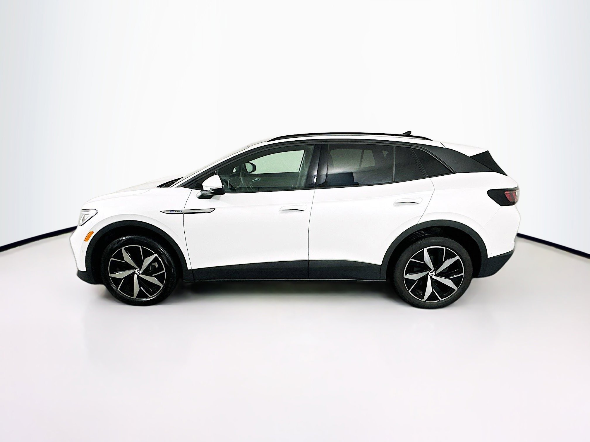 Used 2023 Volkswagen ID.4 Pro S AWD/4WD image 4