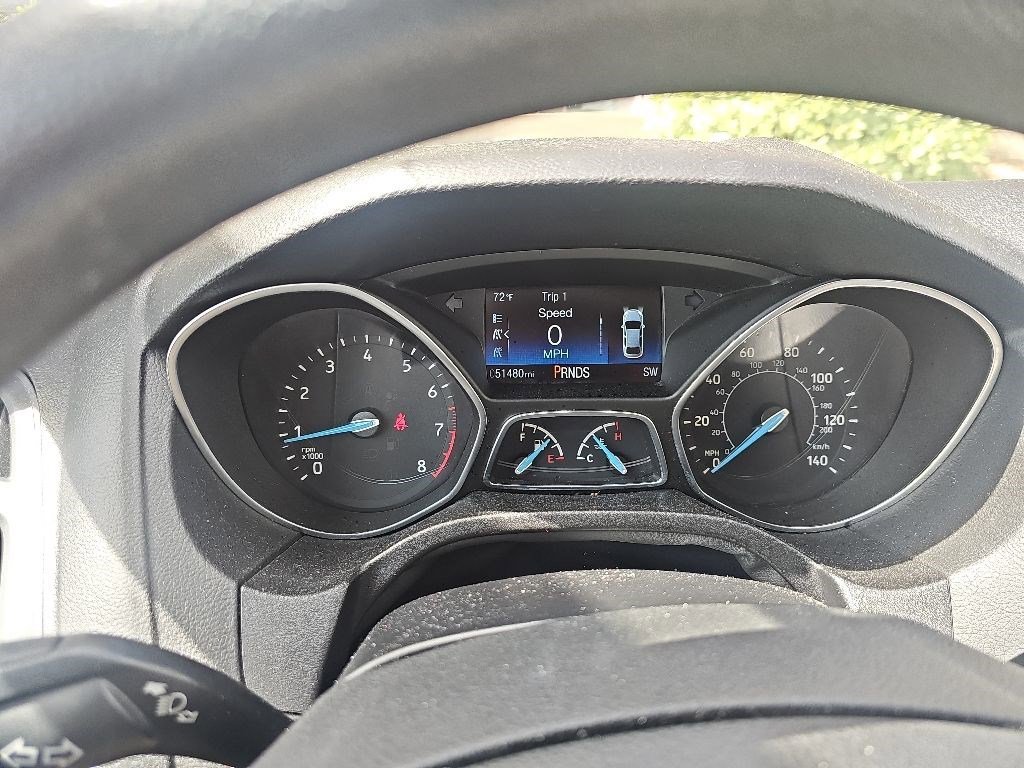 Used 2018 Ford Focus SE FWD image 4