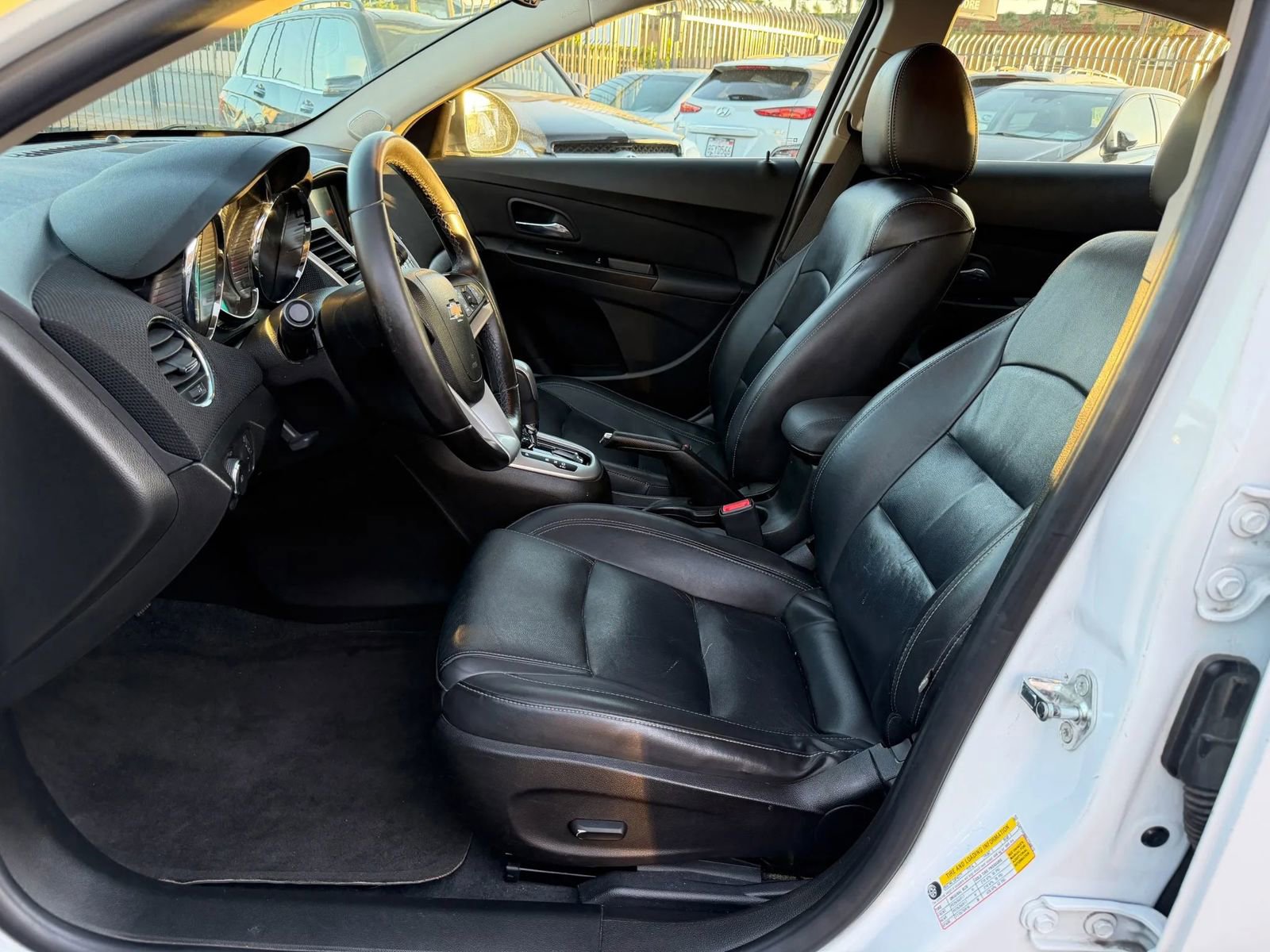 Used 2016 Chevrolet Cruze LT w/ Enhanced Safety Package image 27