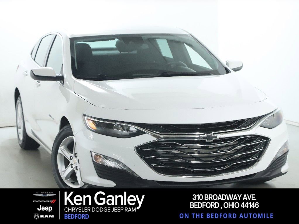 Used 2023 Chevrolet Malibu LT w/ Driver Confidence Package FWD image 1