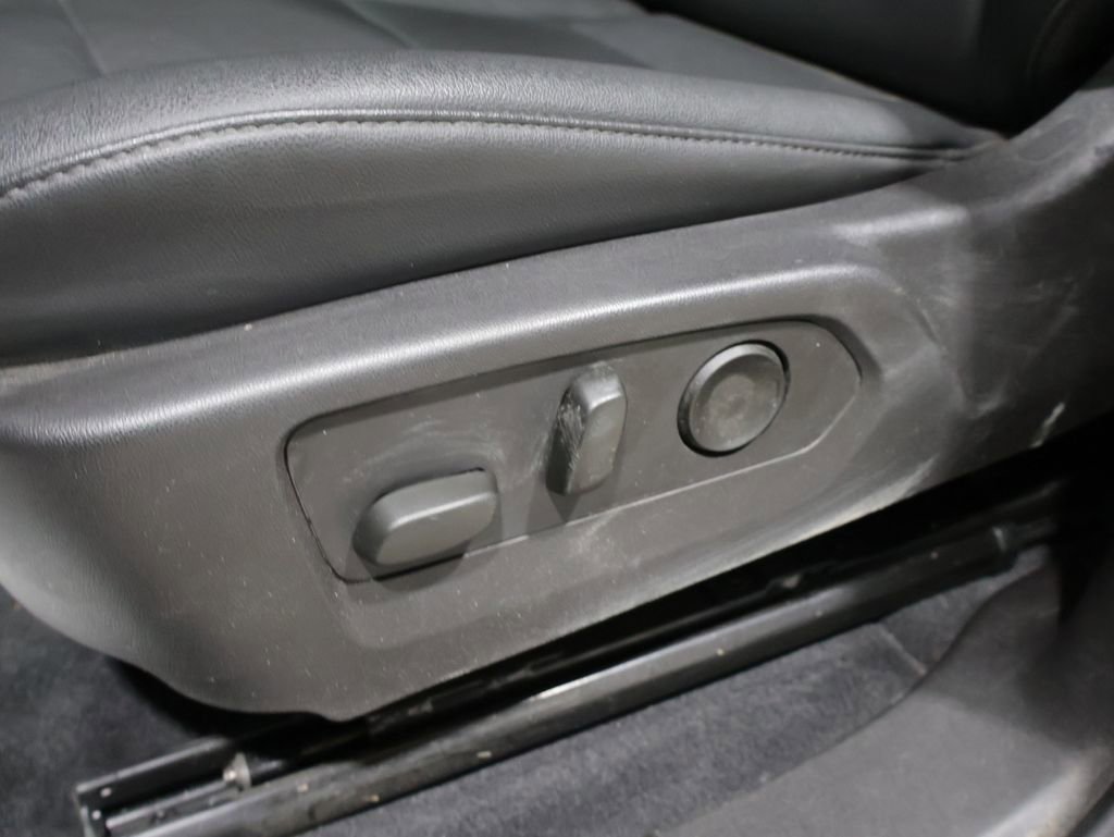 Used 2025 Chevrolet Colorado Trail Boss image 12