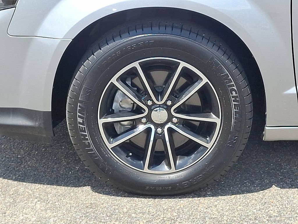 Used 2018 Dodge Grand Caravan GT FWD image 8