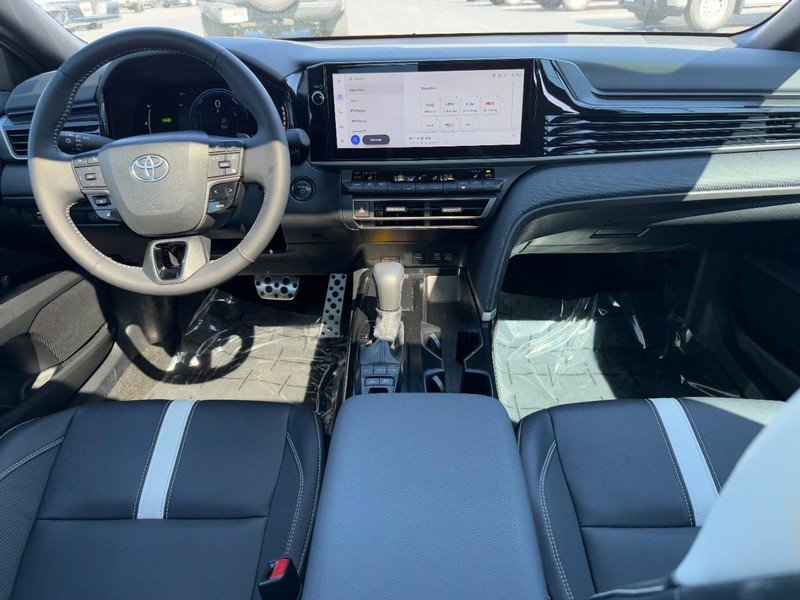 Used 2025 Toyota Camry SE w/ Multimedia Upgrade Package image 12