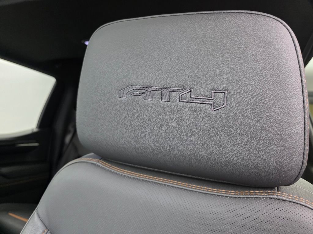 Used 2024 GMC Sierra 1500 AT4 w/ Technology Package image 12