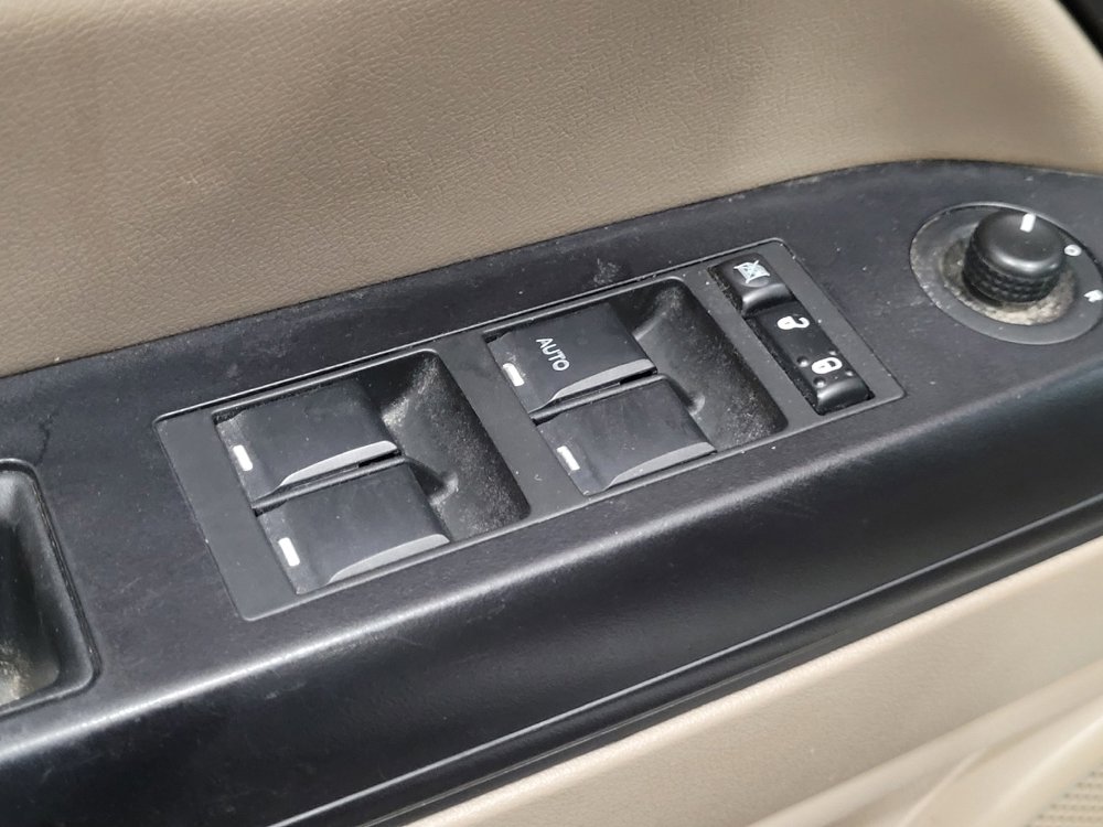 Used 2017 Jeep Patriot Latitude FWD image 27
