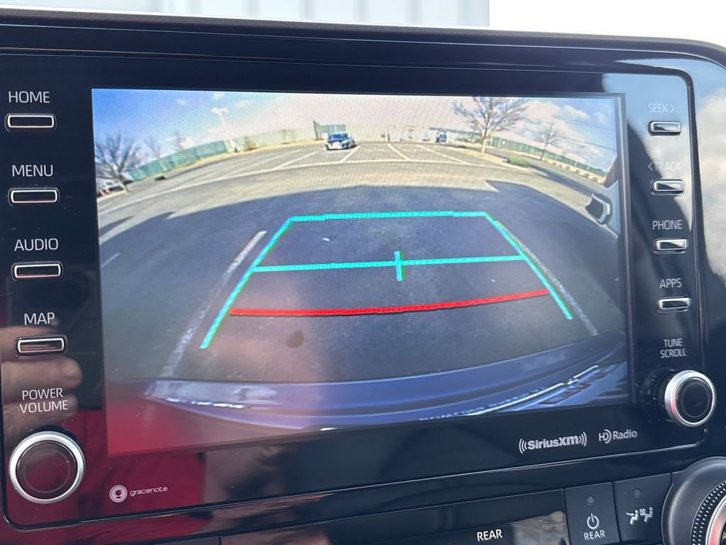 Used 2022 Toyota Highlander XLE image 28