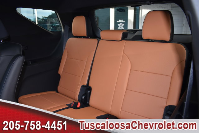 New 2027 Chevrolet Traverse Z71 w/ Driver Confidence Package AWD/4WD image 19