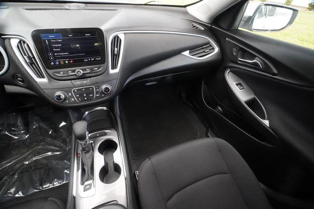 Used 2023 Chevrolet Malibu LT image 11
