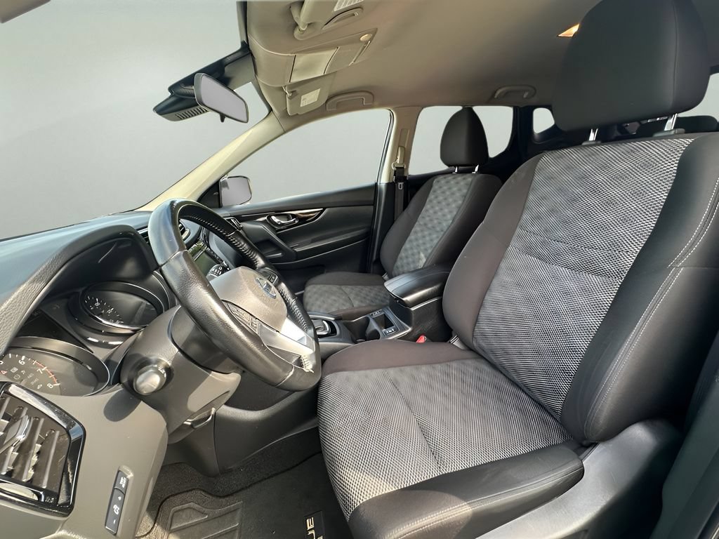 Used 2022 Nissan Rogue Sport SV AWD/4WD image 10