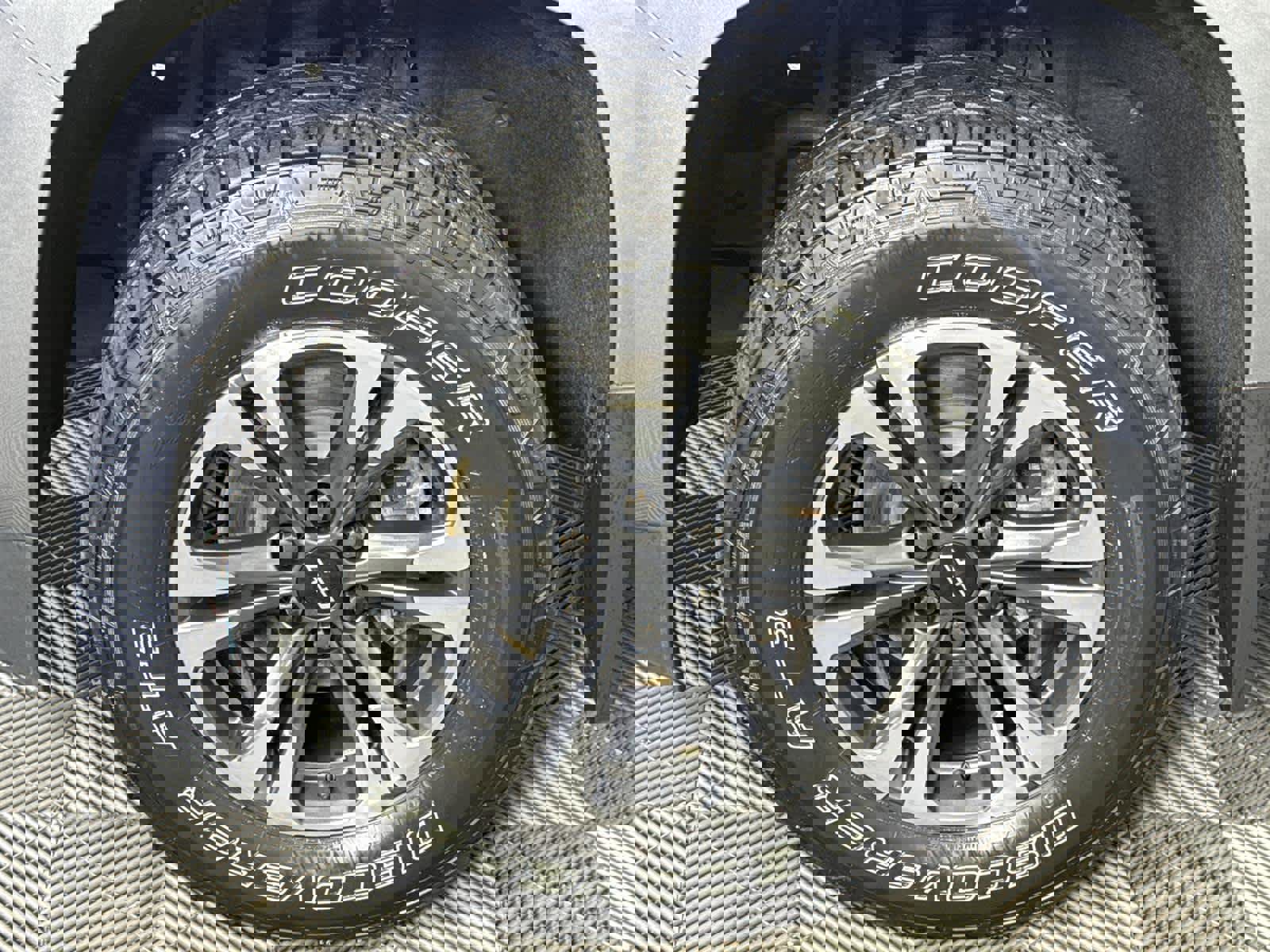 Used 2021 Chevrolet Colorado Z71 w/ Safety Package image 11