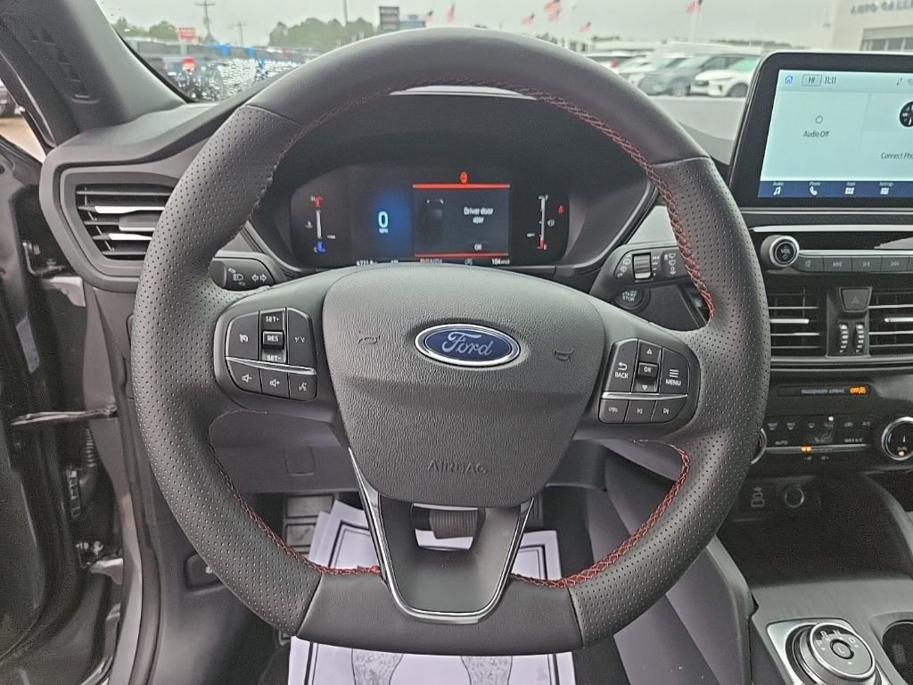 Used 2025 Ford Escape ST-Line image 16