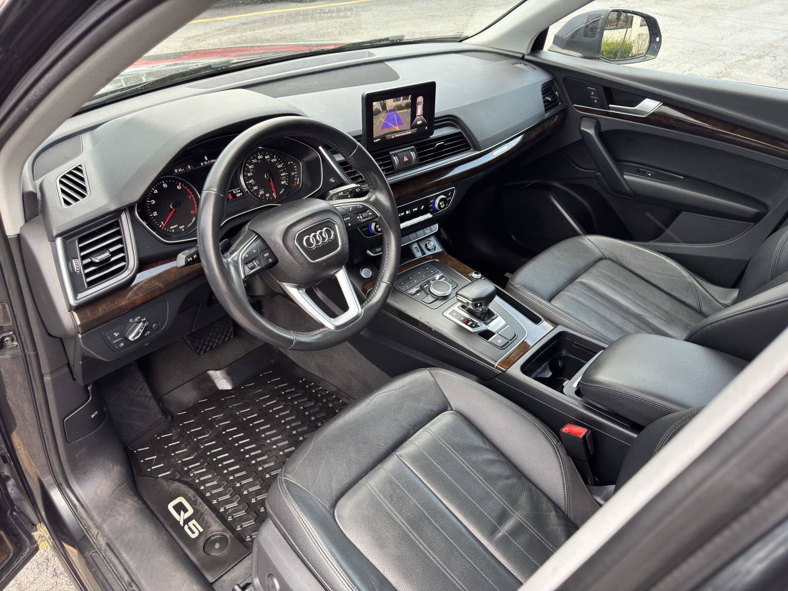 Used 2019 Audi Q5 2.0T Premium w/ Convenience Package AWD/4WD image 21