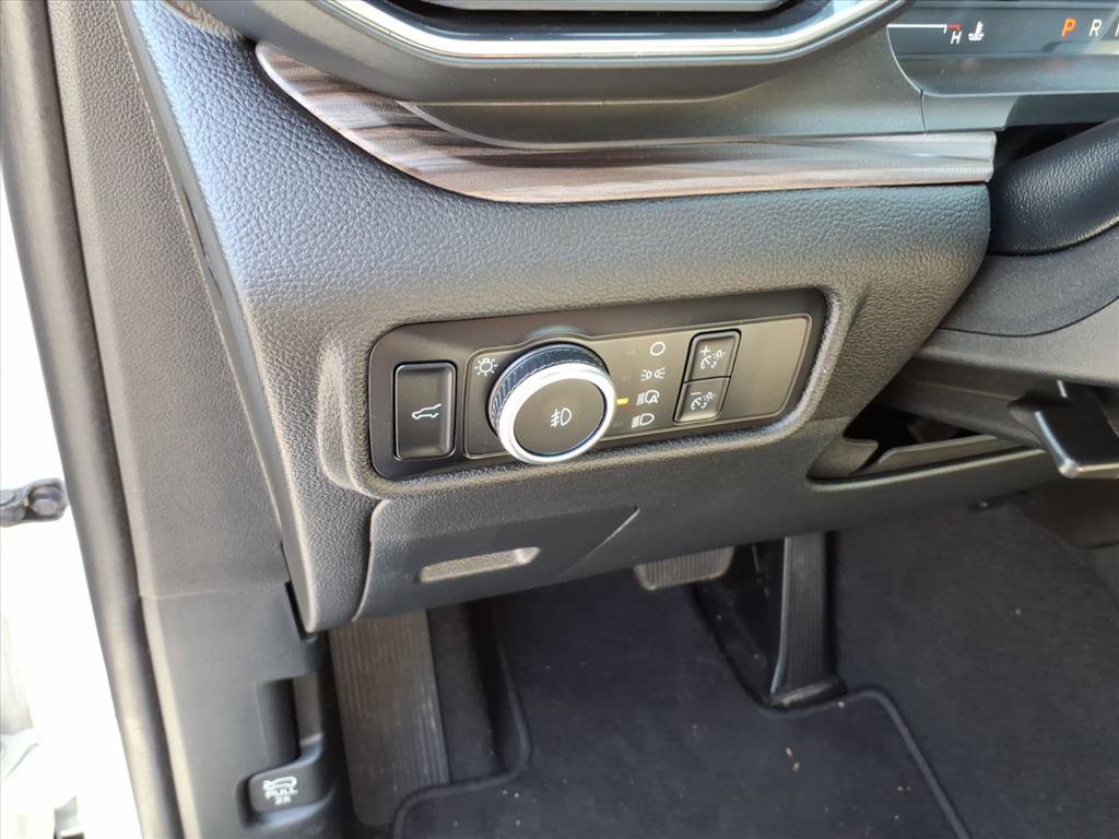 Used 2023 Ford Explorer Limited AWD/4WD image 26