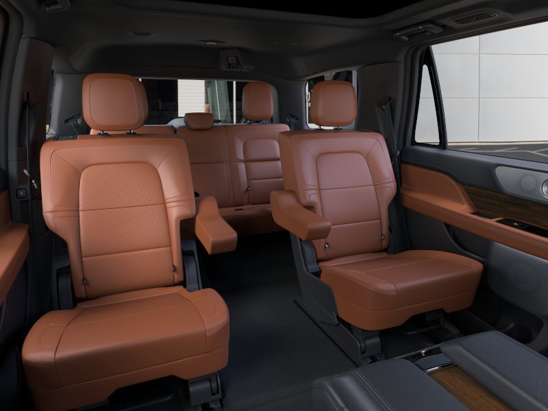 New 2024 Lincoln Navigator Reserve AWD/4WD image 11