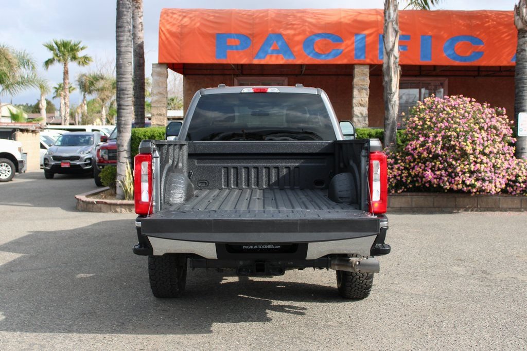 Used 2023 Ford F250 XLT AWD/4WD image 8