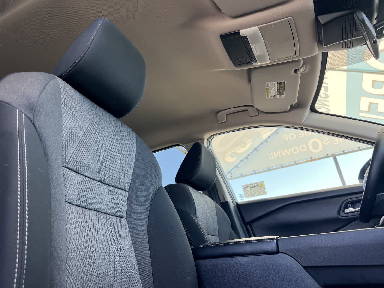 Used 2025 Nissan Rogue SV FWD image 18