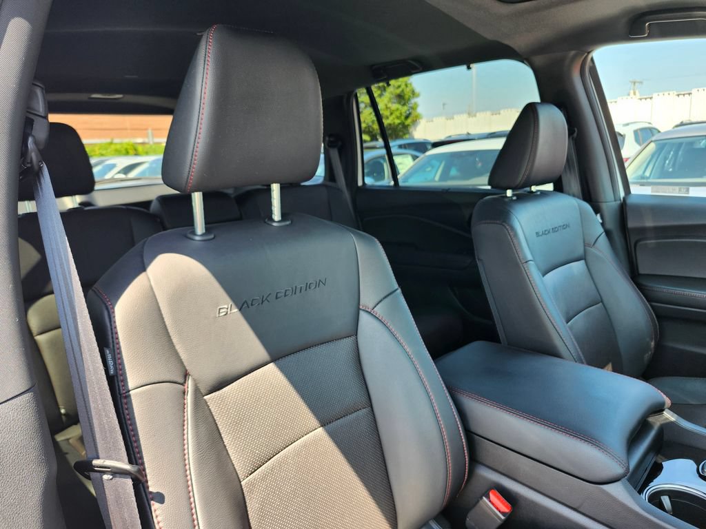 Used 2024 Honda Passport Black Edition image 14