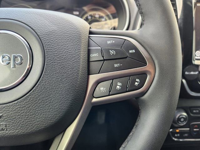 Used 2022 Jeep Cherokee Limited image 31