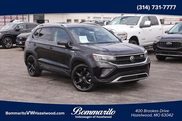 Certified 2023 Volkswagen Taos SE w/ Panoramic Sunroof Package image 1