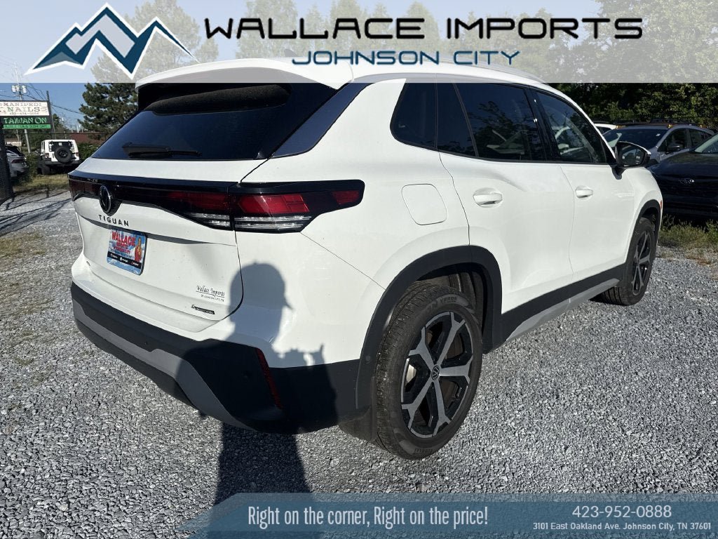 New 2025 Volkswagen Tiguan SE AWD/4WD image 4