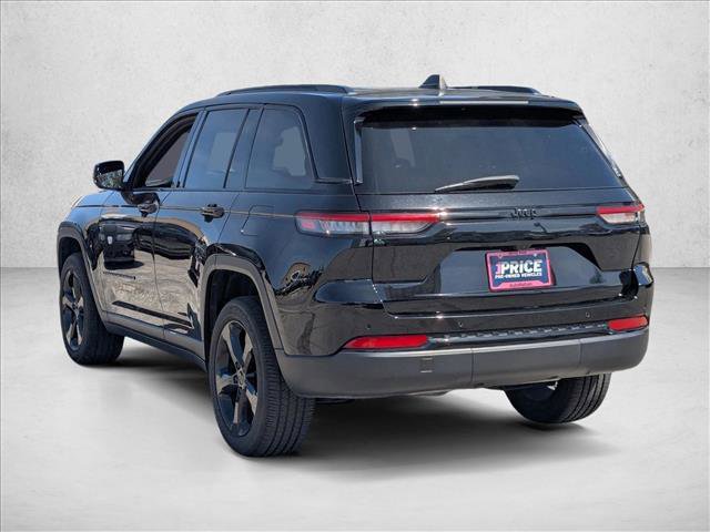Used 2023 Jeep Grand Cherokee Altitude image 8
