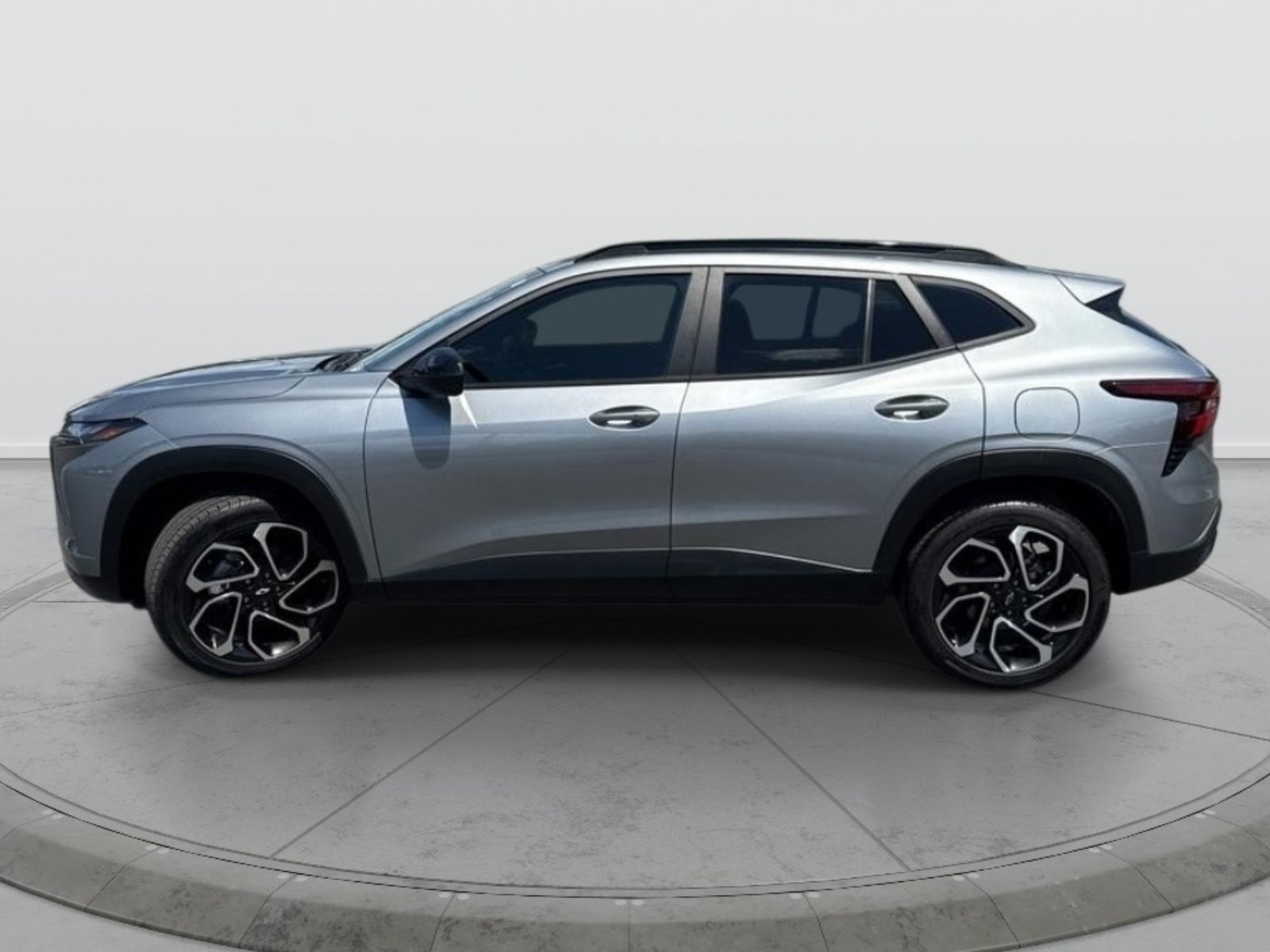Used 2024 Chevrolet Trax RS w/ Sunroof Package FWD image 4