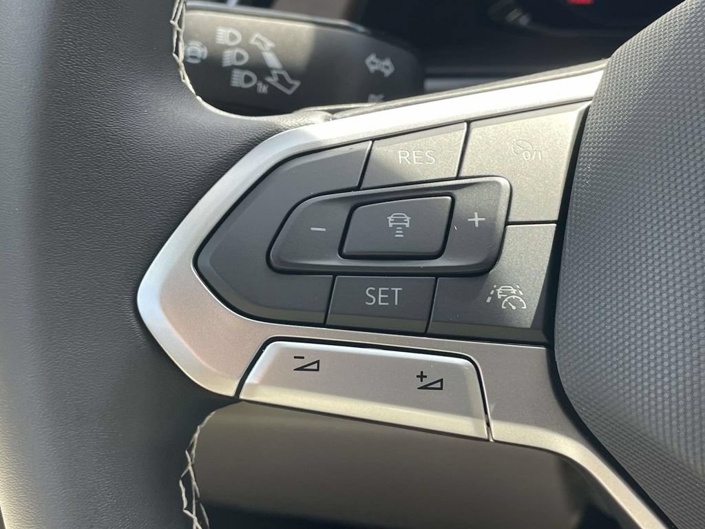 New 2026 Volkswagen Atlas SE FWD image 25