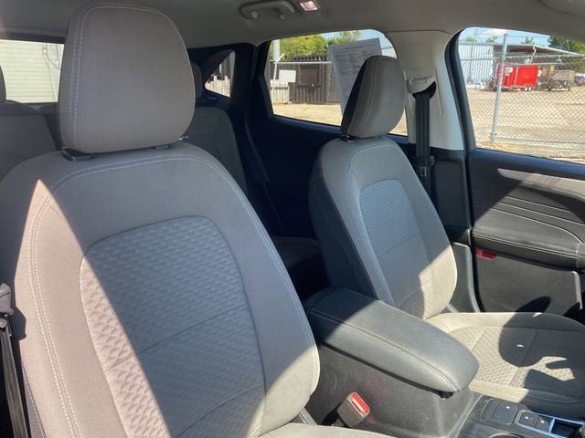 Used 2021 Ford Escape SE image 54