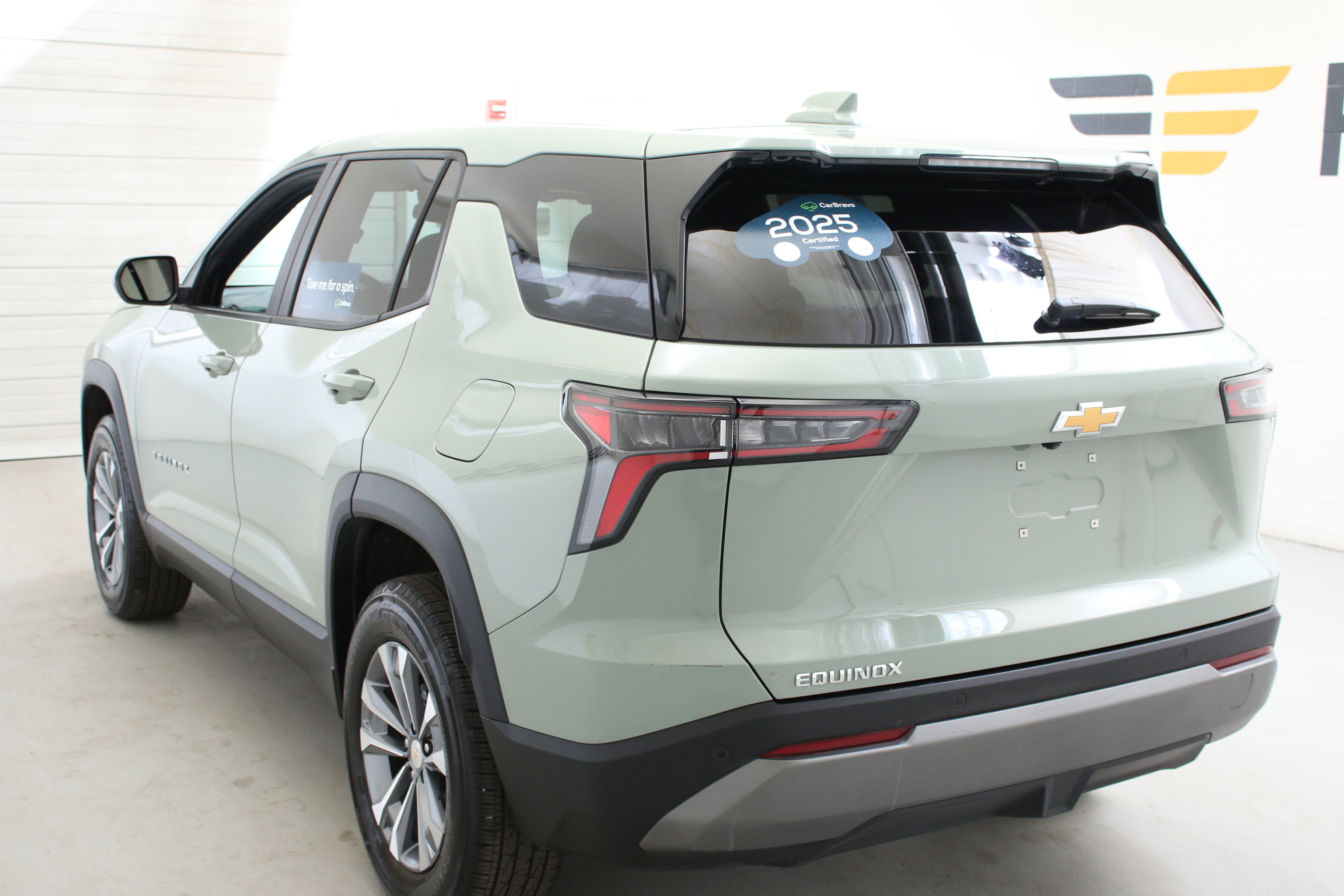 Certified 2025 Chevrolet Equinox LT FWD image 4