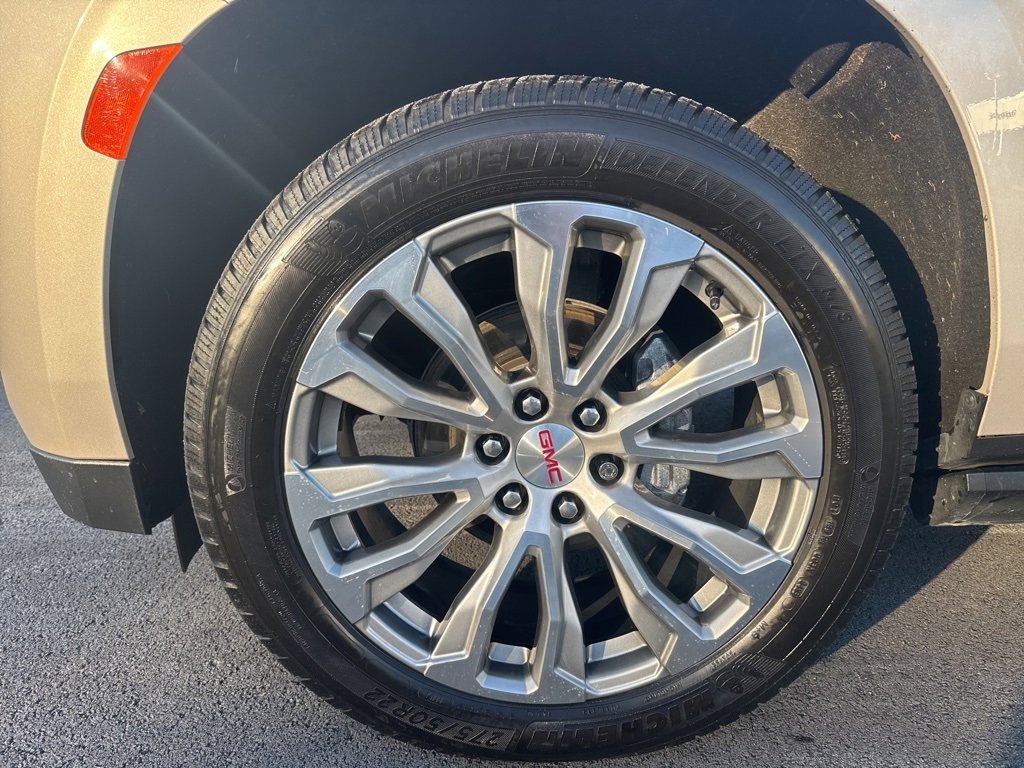 Used 2022 GMC Yukon Denali image 9