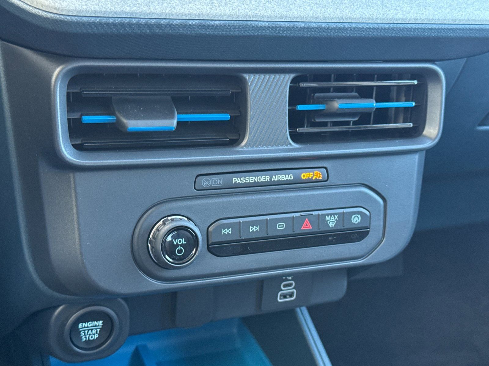 New 2025 Ford Maverick XLT w/ XLT Luxury Package image 21