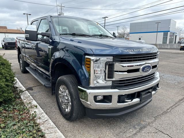 Used 2019 Ford F250 XLT w/ XLT Premium Package image 5