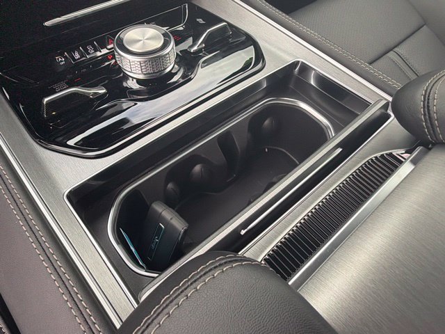 New 2026 Jeep Grand Wagoneer Limited AWD/4WD image 31