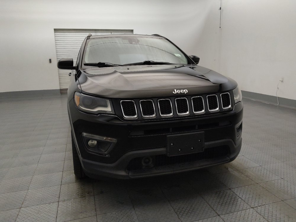 Used 2018 Jeep Compass Latitude w/ Popular Equipment Group FWD image 14