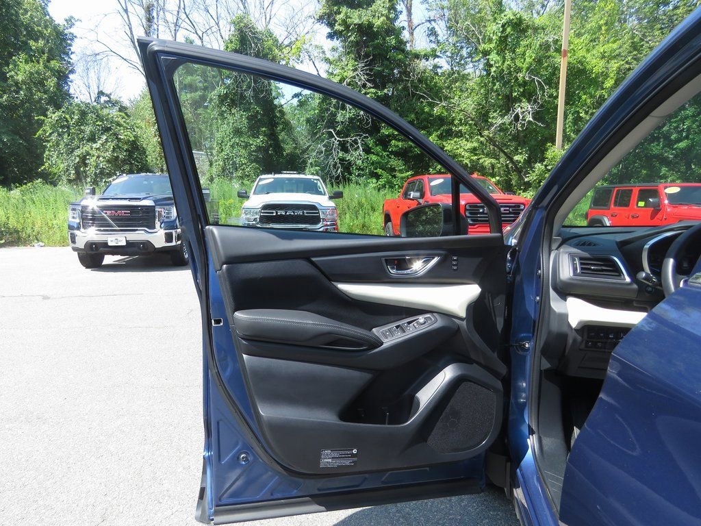Used 2022 Subaru Ascent Limited image 10